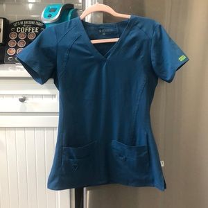 XS Activate by Medcouture Caribbean Scrub Top